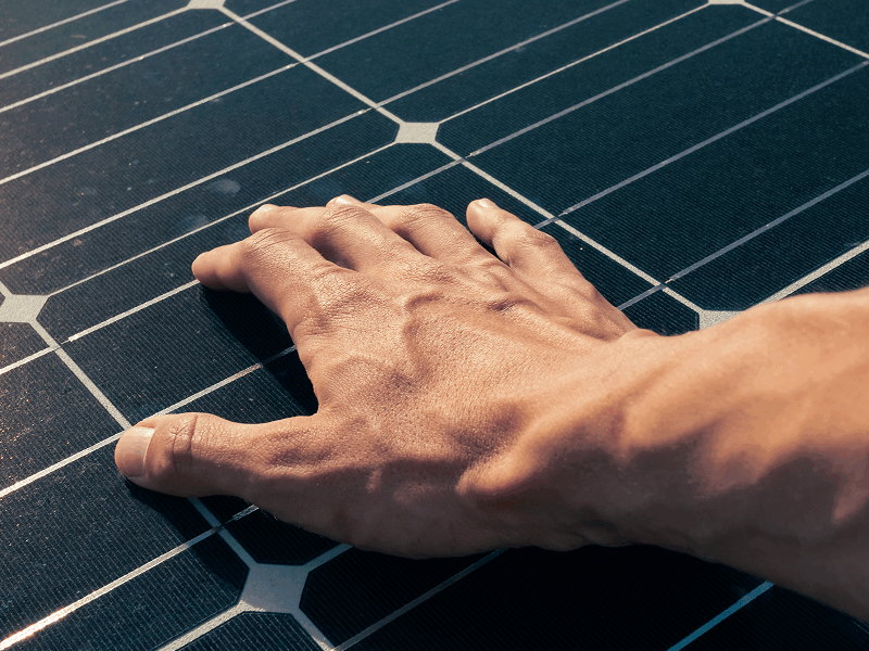 toccare fotovoltaico